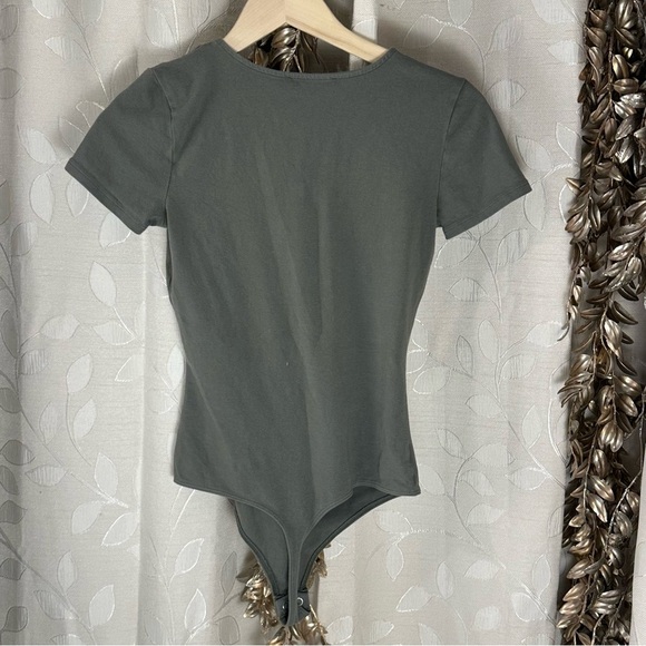 Express One Eleven Bodysuit | Women’s SP | Green | Deep V Crisscross Y2K - Picture 9 of 12